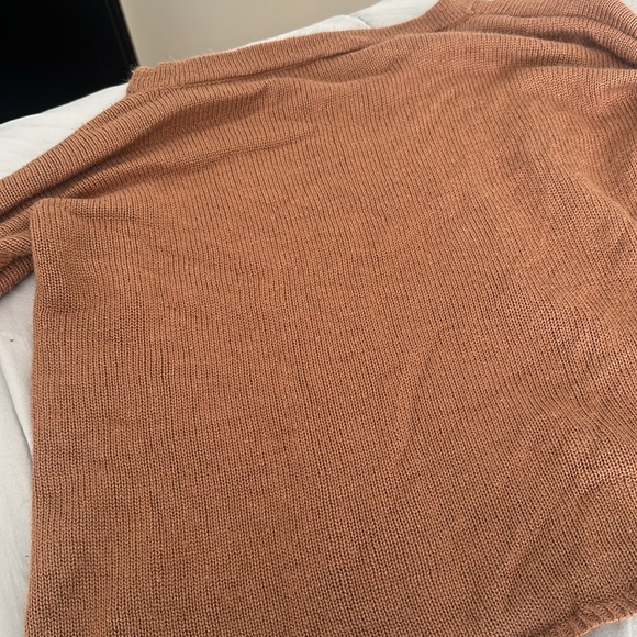 H&M Rust Sweater with Ruffled Sleeves - Picture 4 of 4